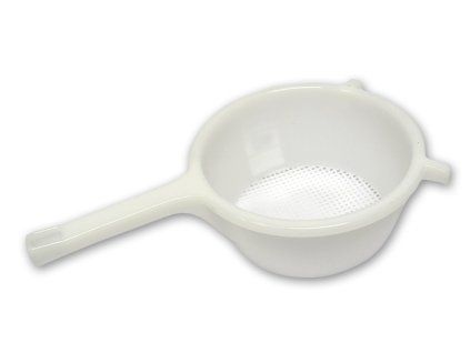 cedník d16cm, plast *v řešení